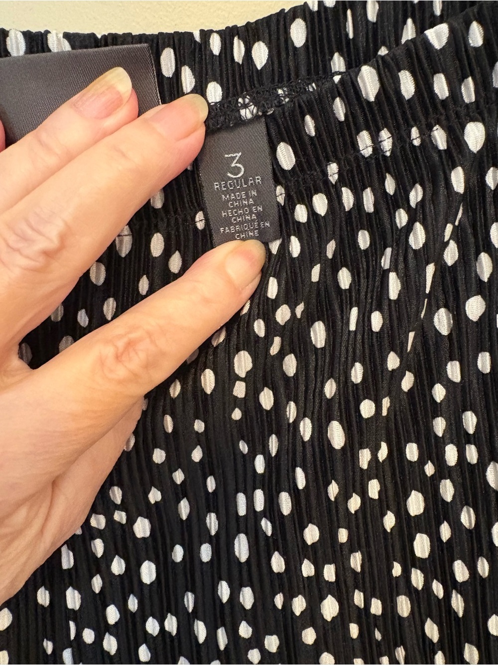 Chico's Black with White Spot Wide-Leg Pants - Picture 4 of 4